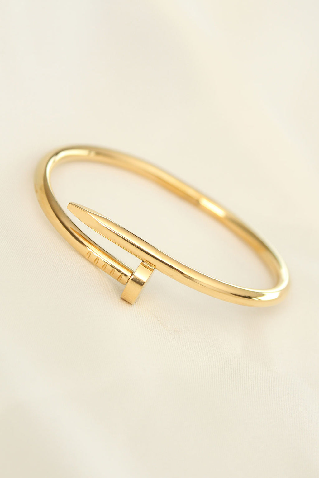 ZEVRA Çivi Bileklik – Gold