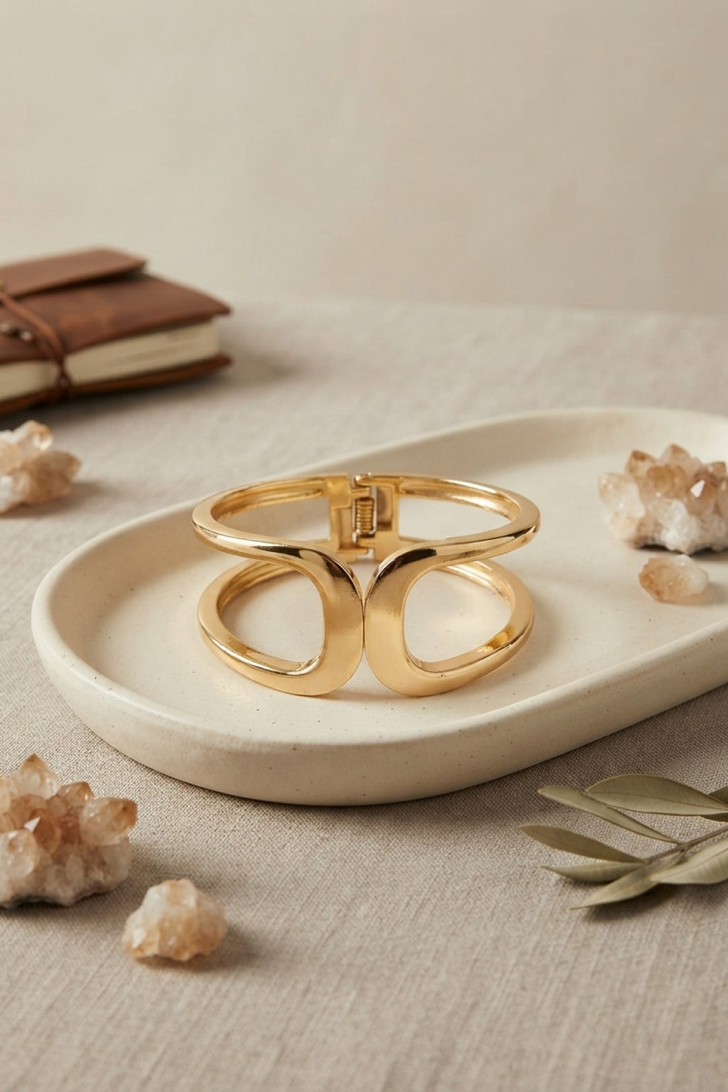 ZEVRA Manşet Kelepçe Bilezik – Gold